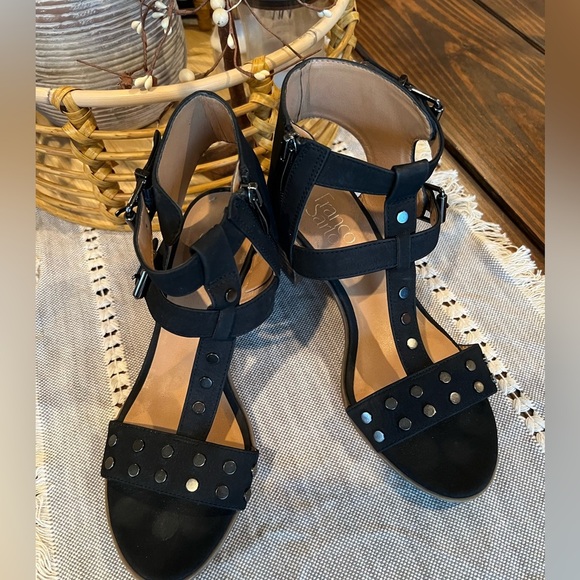 Franco Sarto Haven women’s heeled sandals with zipper, size 8, black, EUC - Picture 2 of 6